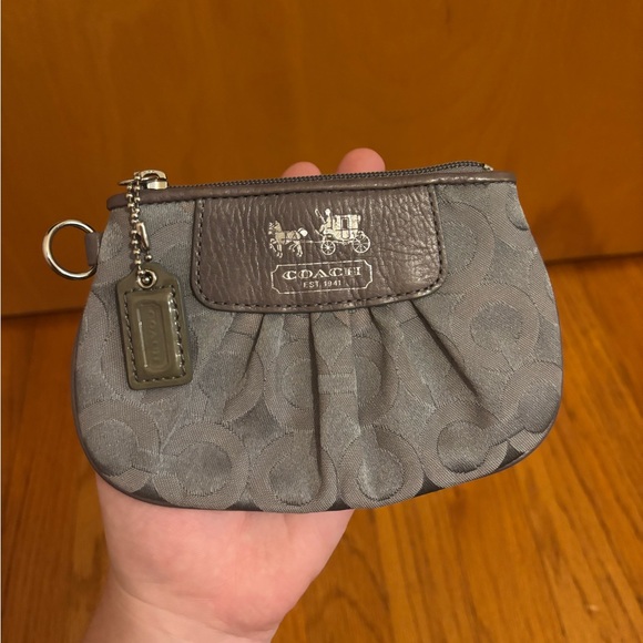Coach Optic C Grey Wristlet EUC - Picture 1 of 8